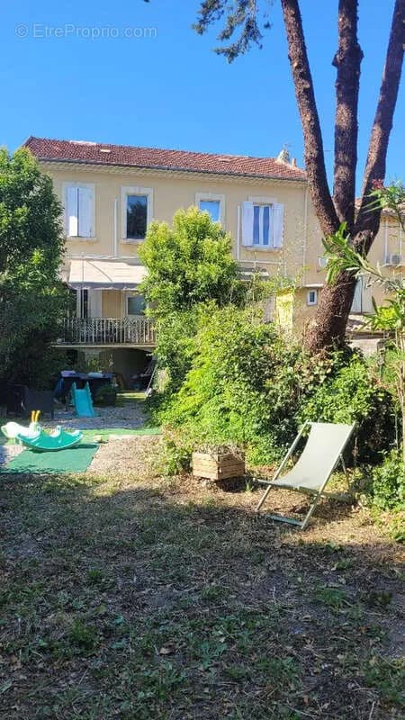 Immeuble de rapport 8 pièces 166 m² - Photo 1