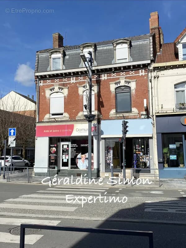 Centre ville de lievin, immeuble de rapport commerce et habitation - Photo 1