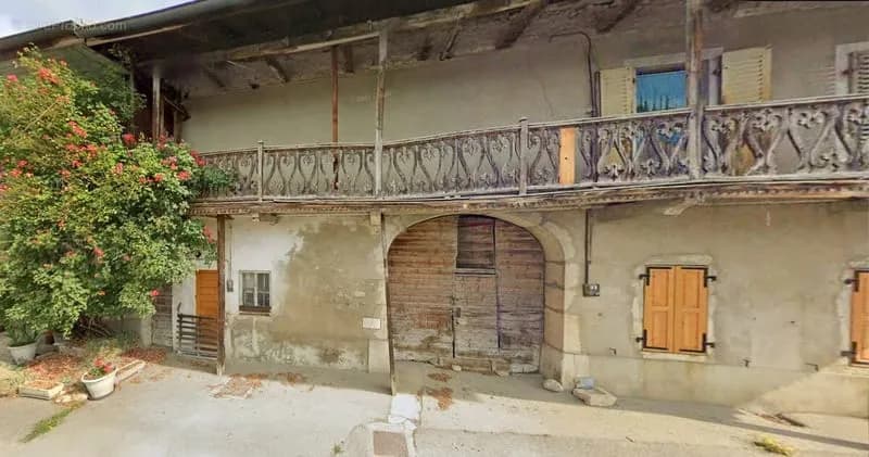 Ensemble immobilier à rénover et terrain constructible - Photo 1