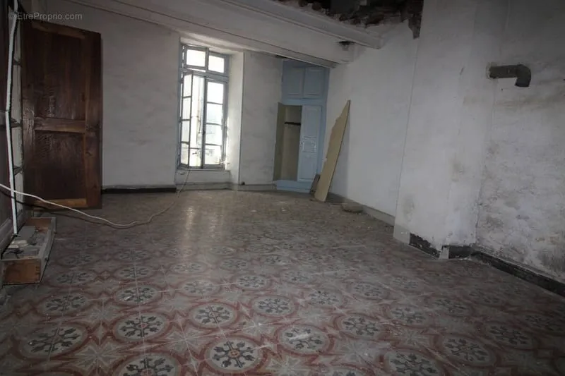 Immeuble 280 m2. - Photo 1