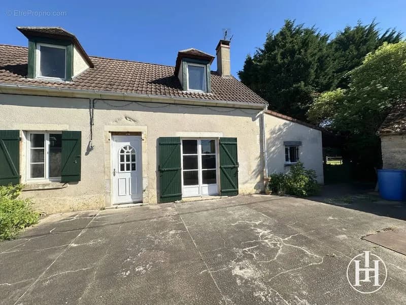 À VENDRE - Ensemble Immobilier avec Deux Maisons Indépendantes - - Photo 1