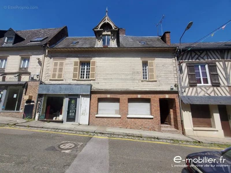 Immeuble de rapport 11 pièces 212 m² - Photo 1