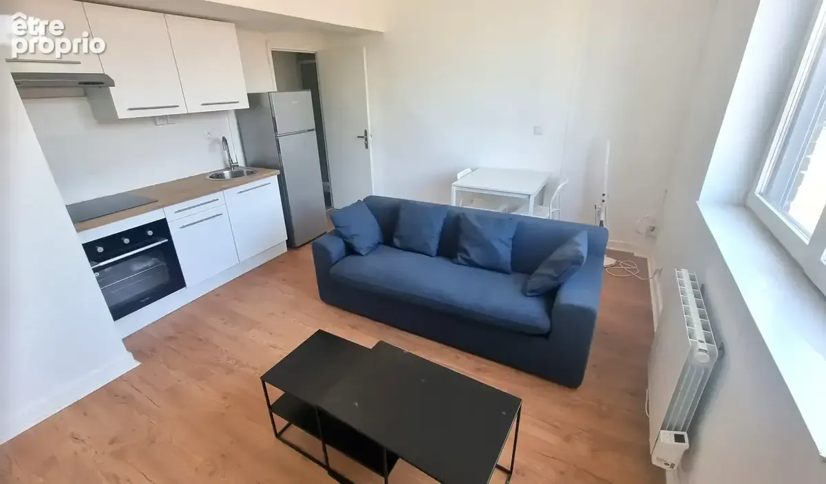 Immeuble de rapport entièrement loué local commercial et 4 logements meublés rentabilité brute de 11 % - Photo 1