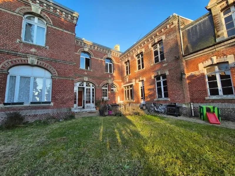 Immeuble de rapport 8 pièces 300 m² - Photo 1