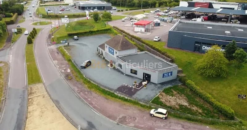 Immeuble 300 m² - Photo 1