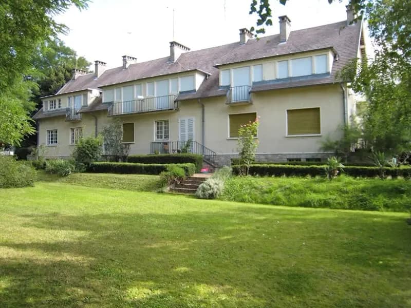 Immeuble de rapport 18 pièces 400 m² - Photo 1