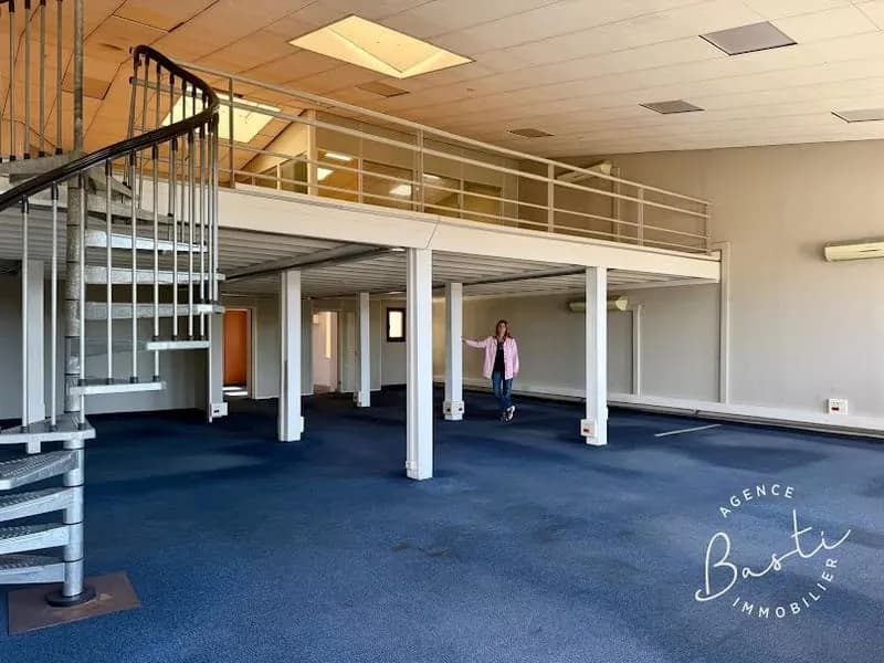 Immeuble 480 m² - Photo 1