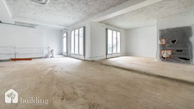 Immeuble 1 pièce 240 m² - Photo 1