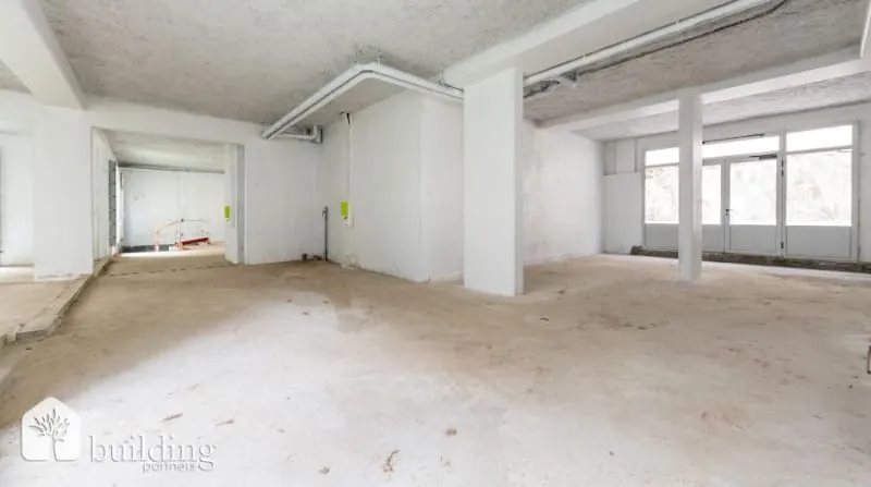 Immeuble 1 pièce 200 m² - Photo 1