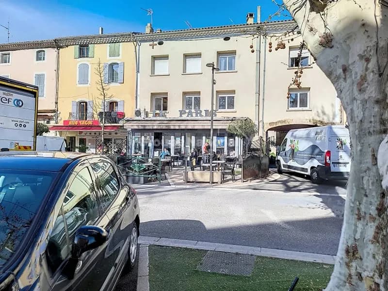 Immeuble 220 m² - Photo 1