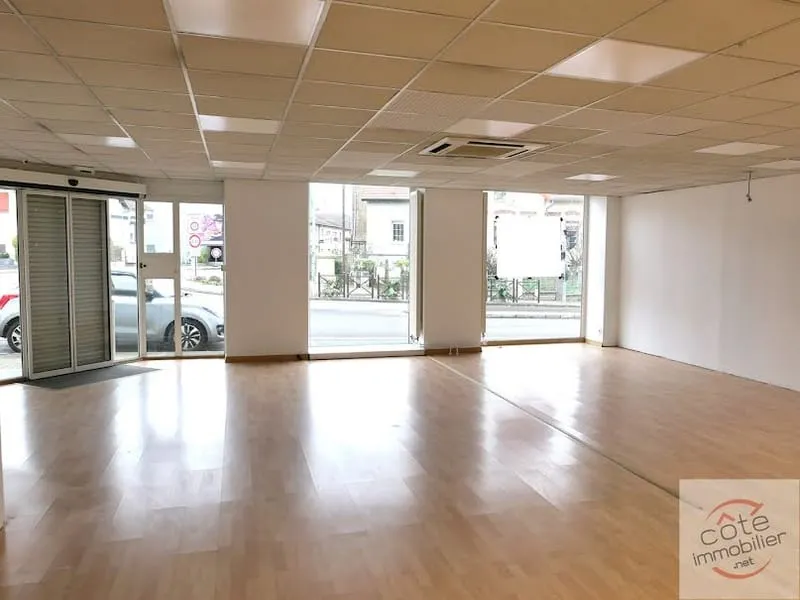 Immeuble 490 m² - Photo 1