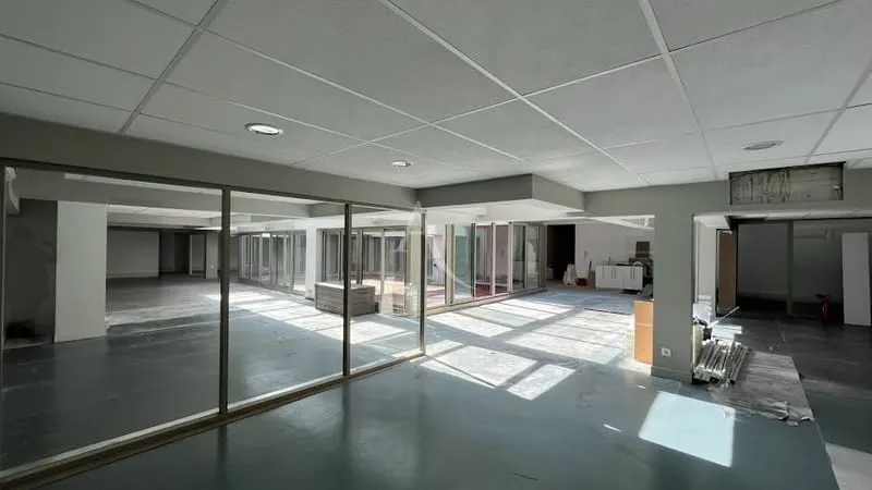 Immeuble 395 m² - Photo 1