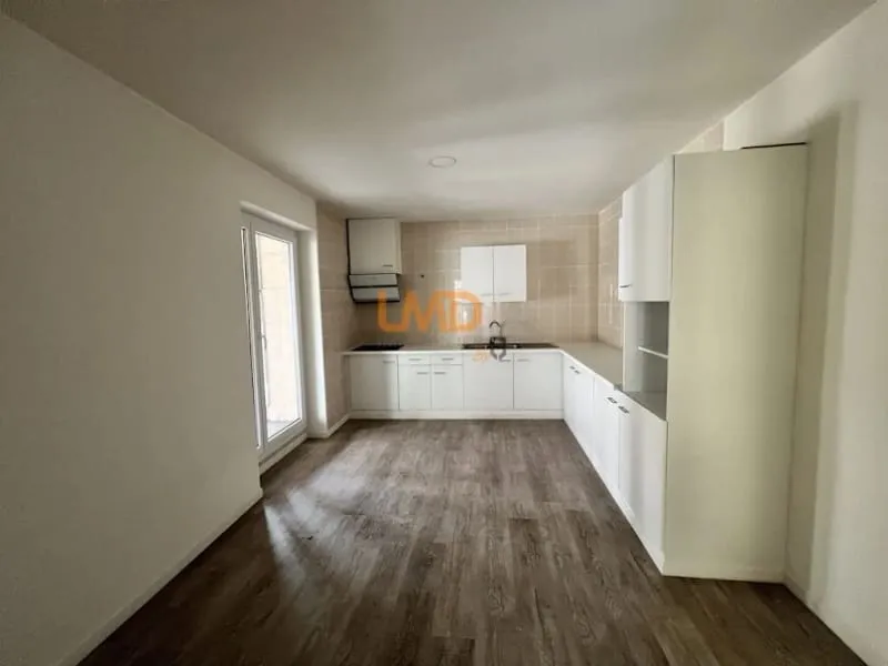 Immeuble 130 m² - Photo 1