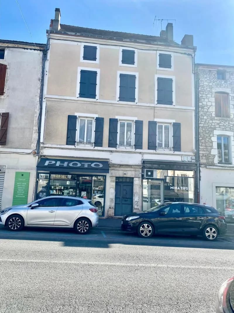 Immeuble 4 pièces 137 m² - Photo 1