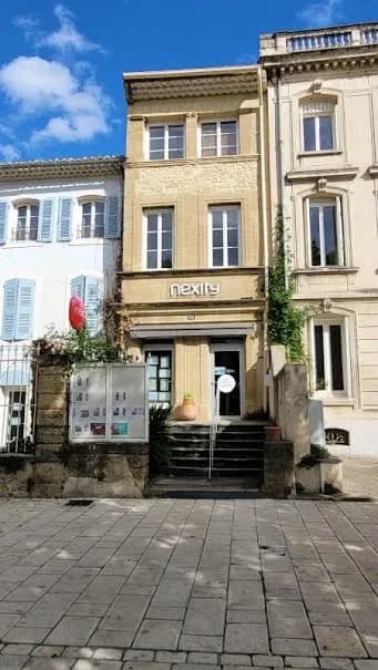 Immeuble 180 m² - Photo 1