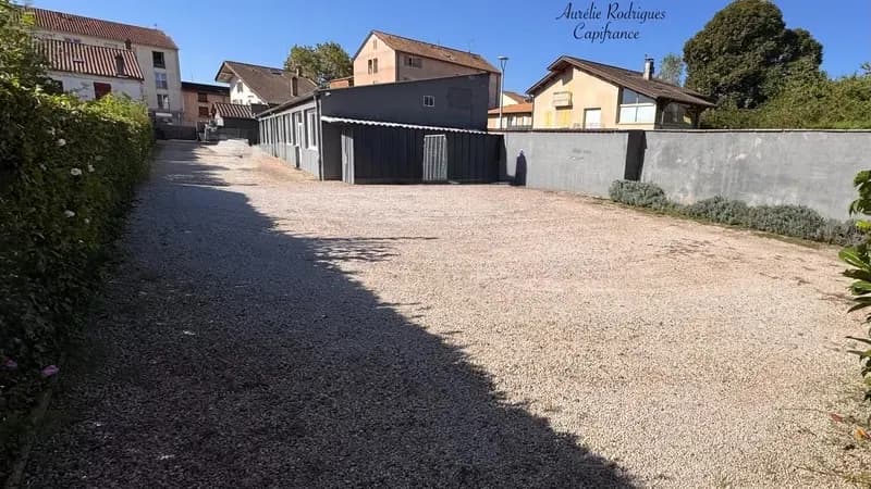 Immeuble 7 pièces 425 m² - Photo 1