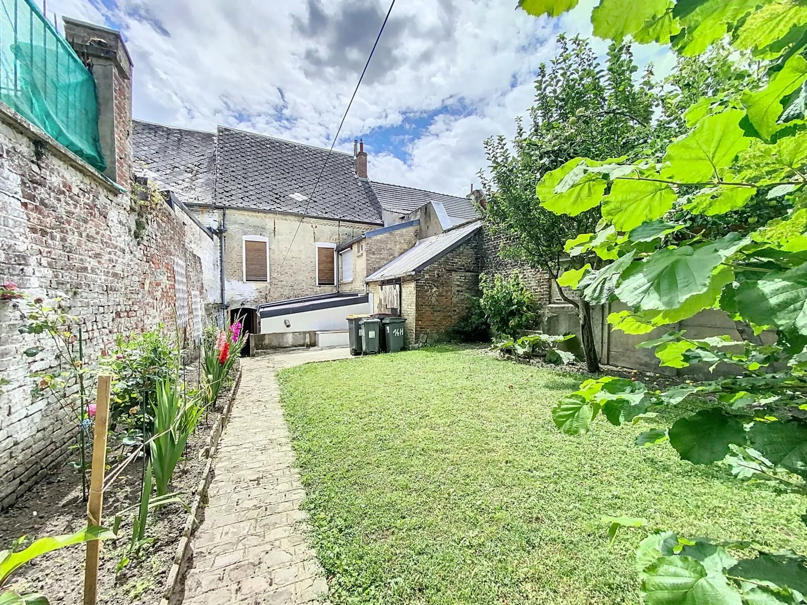 Immeuble de rapport 115 m² - Photo 1