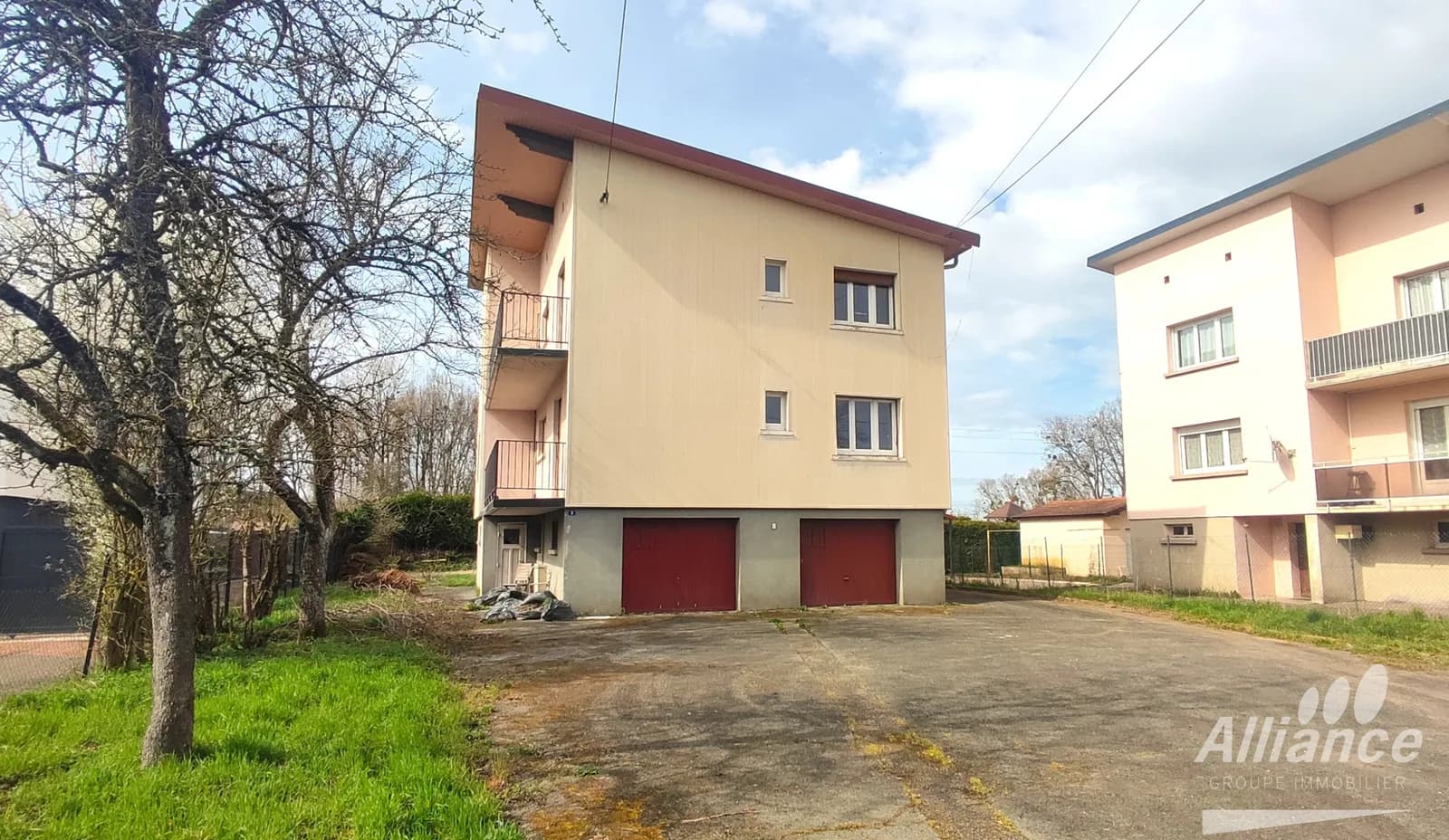 Immeuble 160 m² - Photo 1