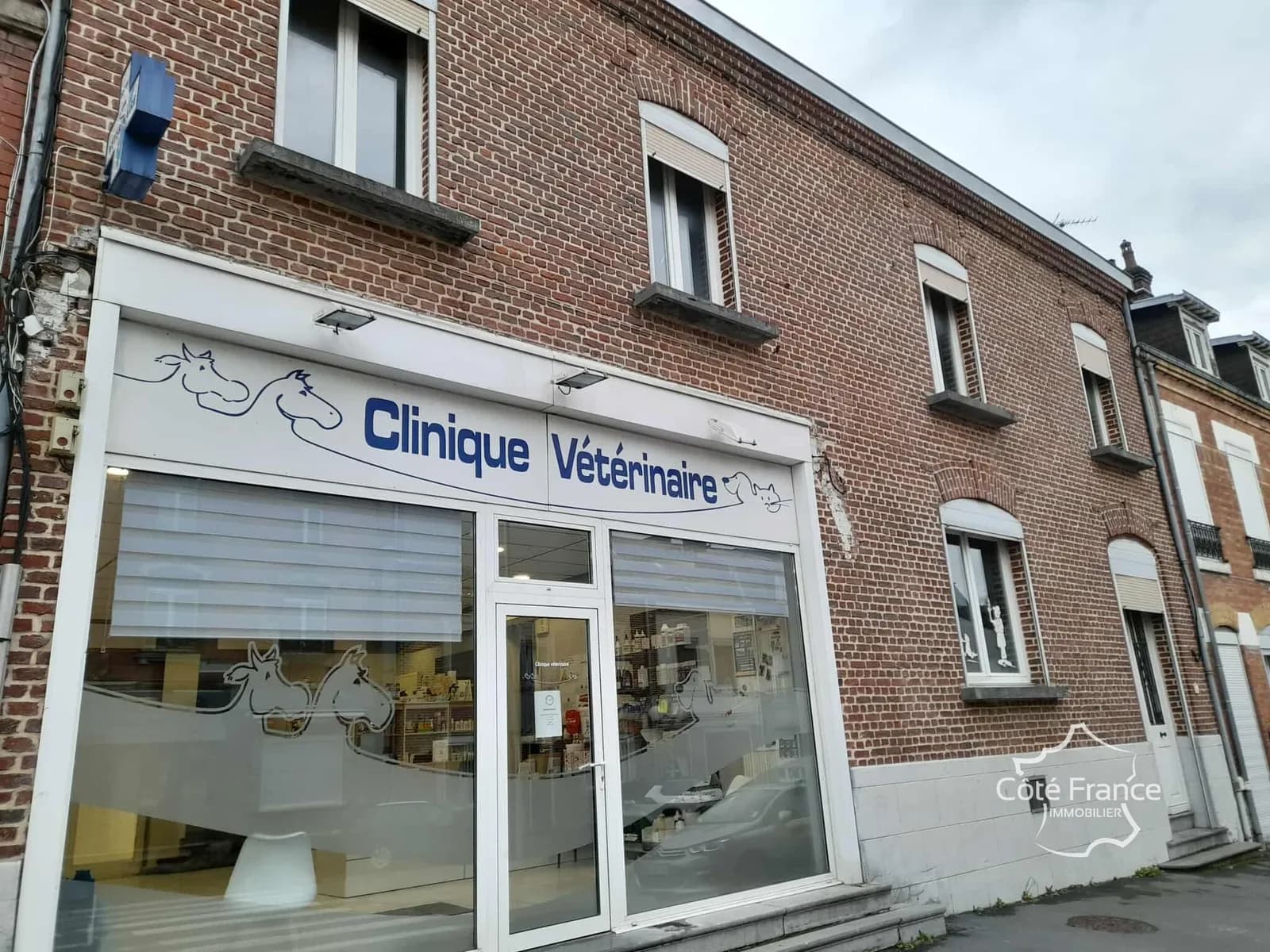 Immeuble 385 m² - Photo 1
