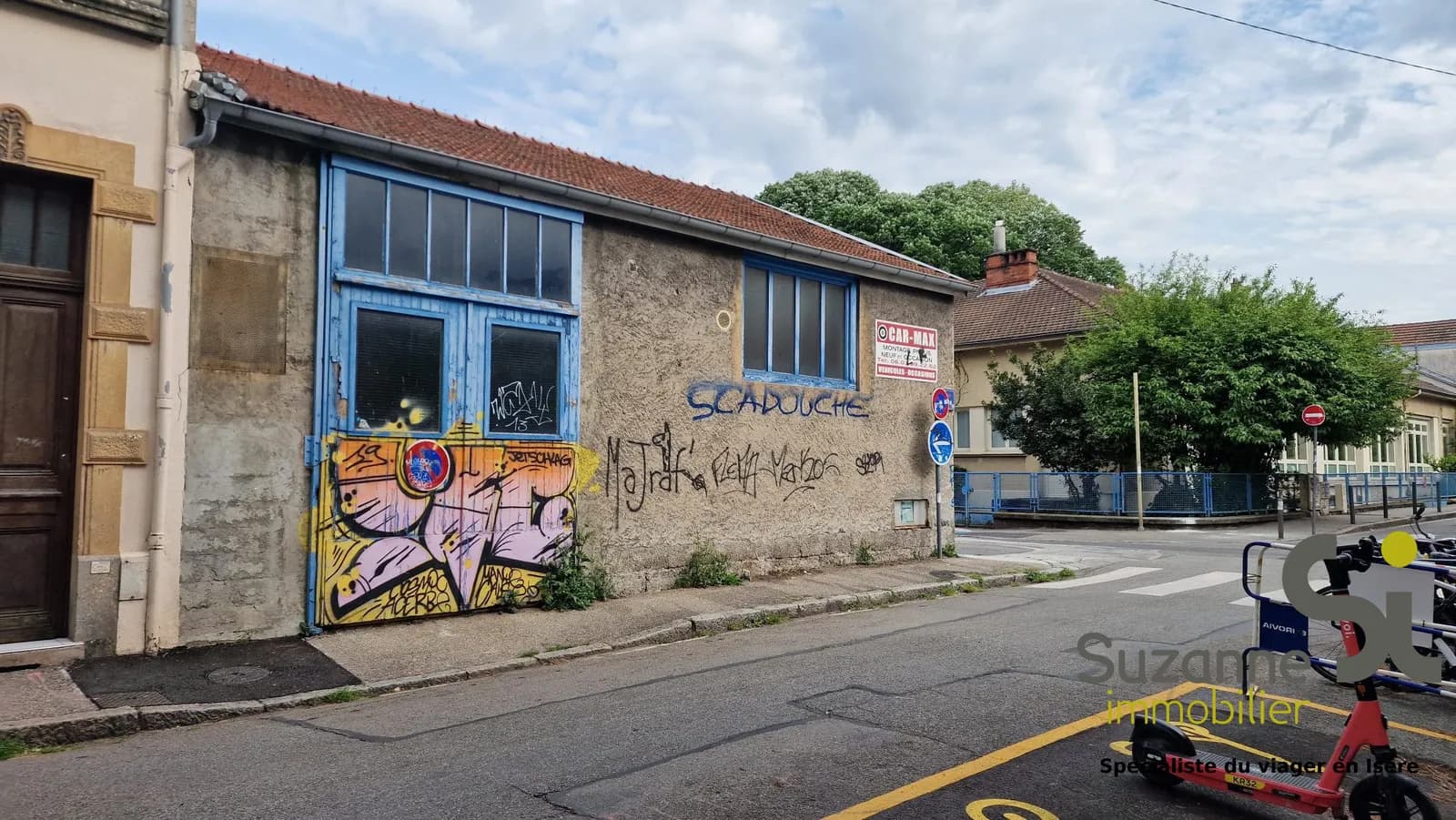 Immeuble 88 m² - Photo 1