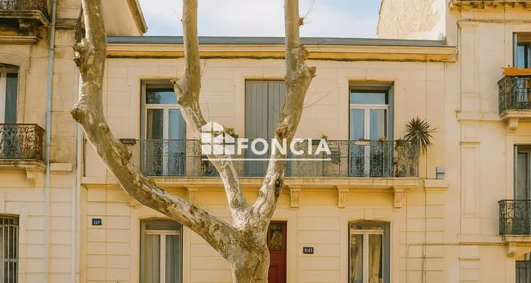 Immeuble 137 m² - Photo 1