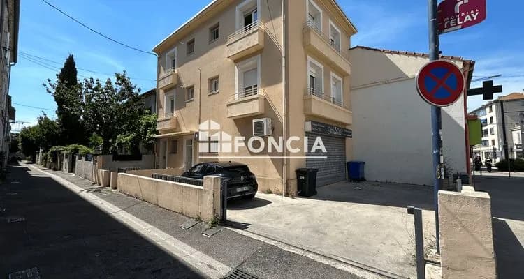 Immeuble 195 m² - Photo 1