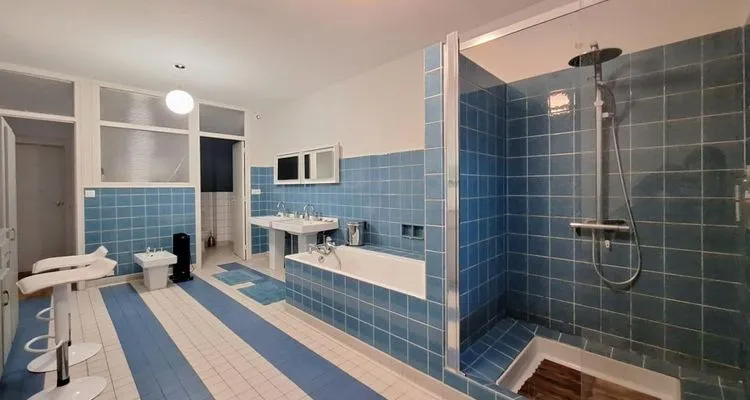 Immeuble 390 m² - Photo 1