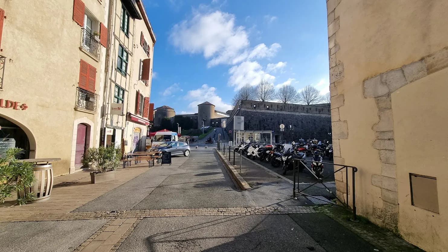 Vends immeuble de rapport - 488m² - Photo 1