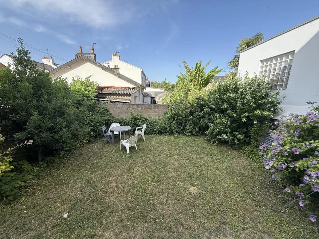 Vends immeuble - Photo 1