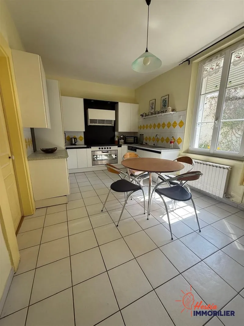 Ensemble immobilier à Mailly-le-camp - Photo 1