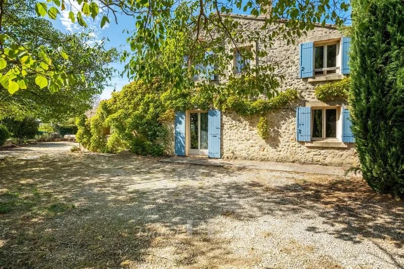 Grambois - Ensemble immobilier de caractère - Photo 1
