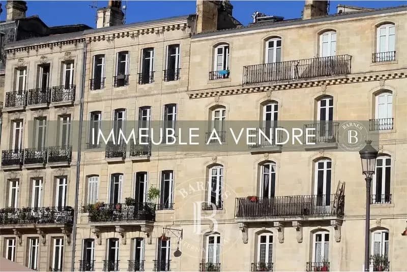 Immeuble à vendre à rénover - Bordeaux/Saint Michel - Possibilité 8 logements - Photo 1