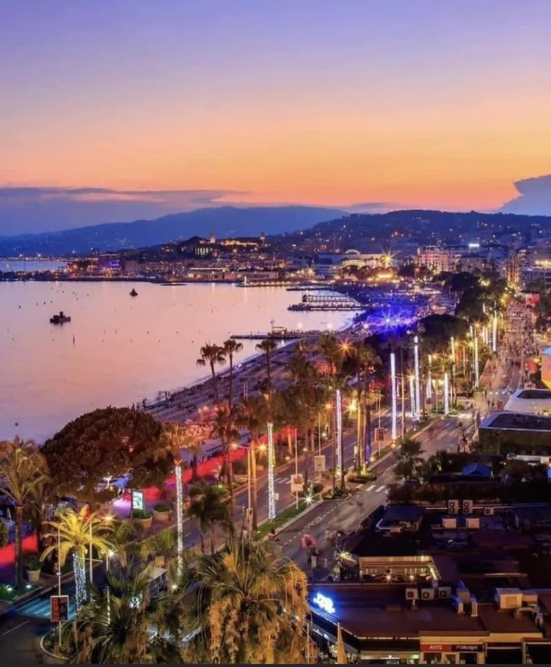 Cannes Croisette Centre Immeuble De Rapport 552 M2 Vue Mer - Photo 1