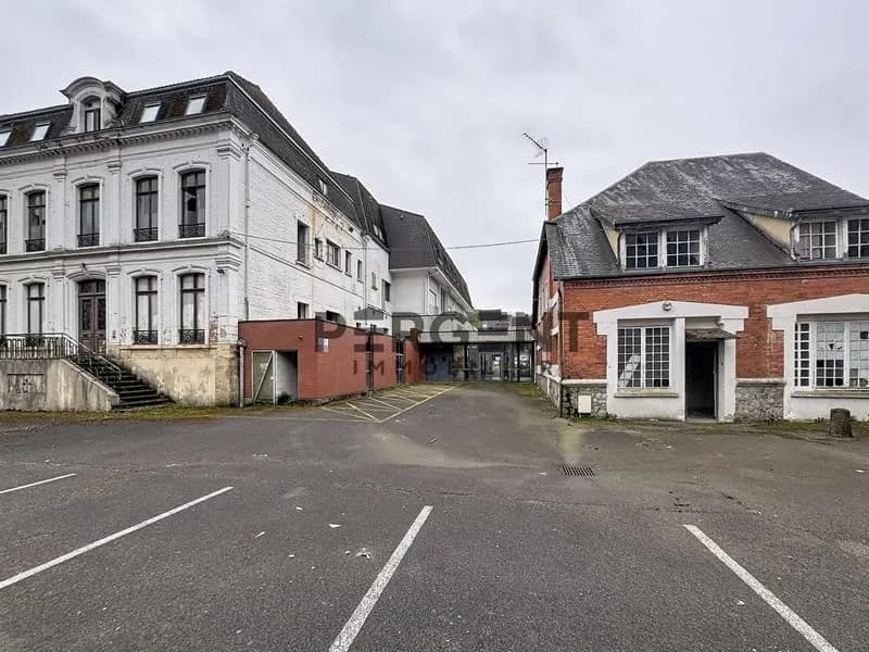 Ensemble Immobilier D'envergure Ancienne Clinique Fort - Photo 1