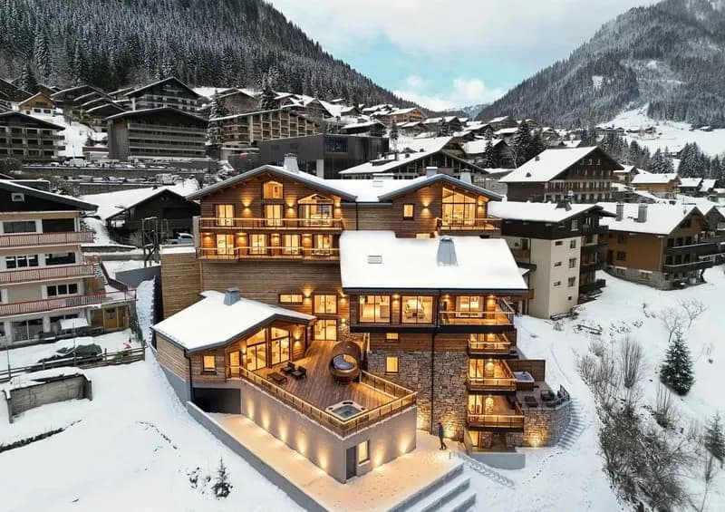 Tout nouvel immeuble de 2 chambres doubles à vendre à 6 minutes à pied du téléphérique Super Chatel - Photo 1