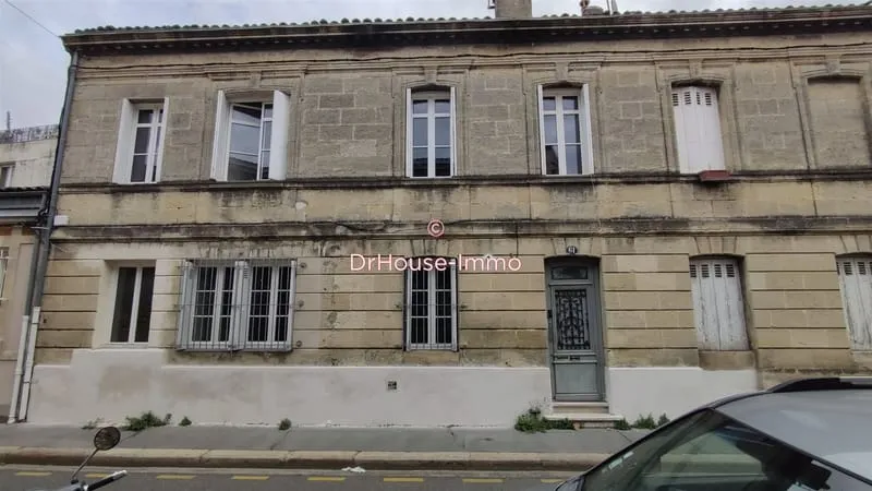 Bordeaux, quartier des Chartrons, immeuble en pierres avec 1 étage - Photo 1