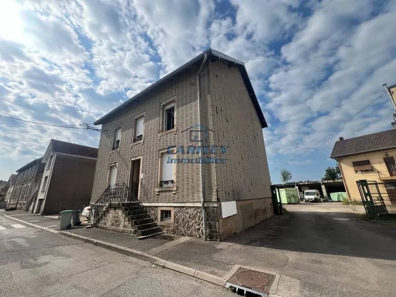Immeuble de rapport - centre ville de LURE (70200) - Photo 1