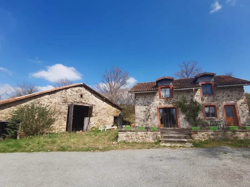 Ensemble Immobilier Sans Voisinage Avec 18Ha - Photo 1