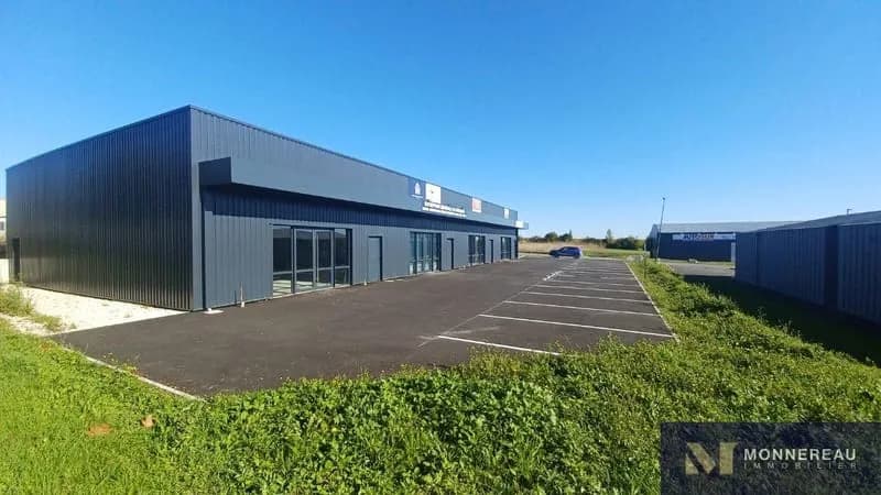 Batiment Commercial Locatif - Vente D'un Lot - Photo 1