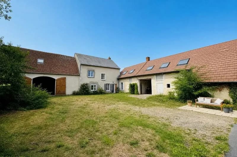 Ensemble immobilier à vendre, avec gros potentiel, à Couargues - Photo 1