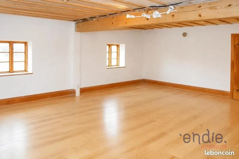 Immeuble de caractére avec local commercial et appartement avec fort potentiel - Photo 1