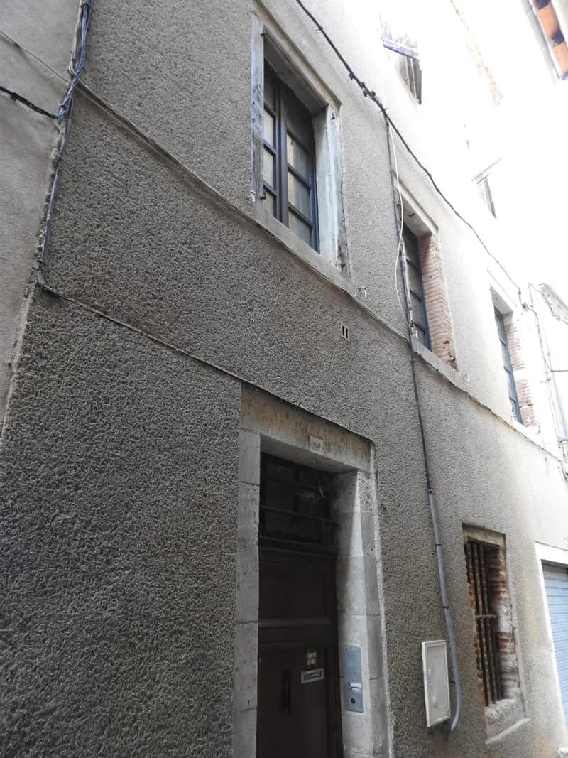 Immeuble de ville à rénover entièrement - Photo 1