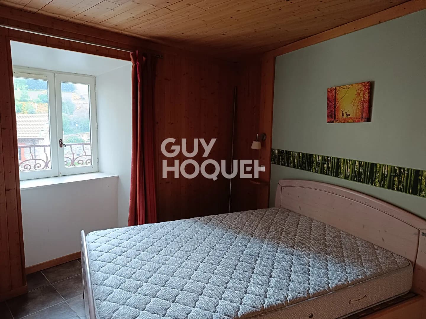 Immeuble avec fond de commerce au coeur de Chalmazel - Photo 1