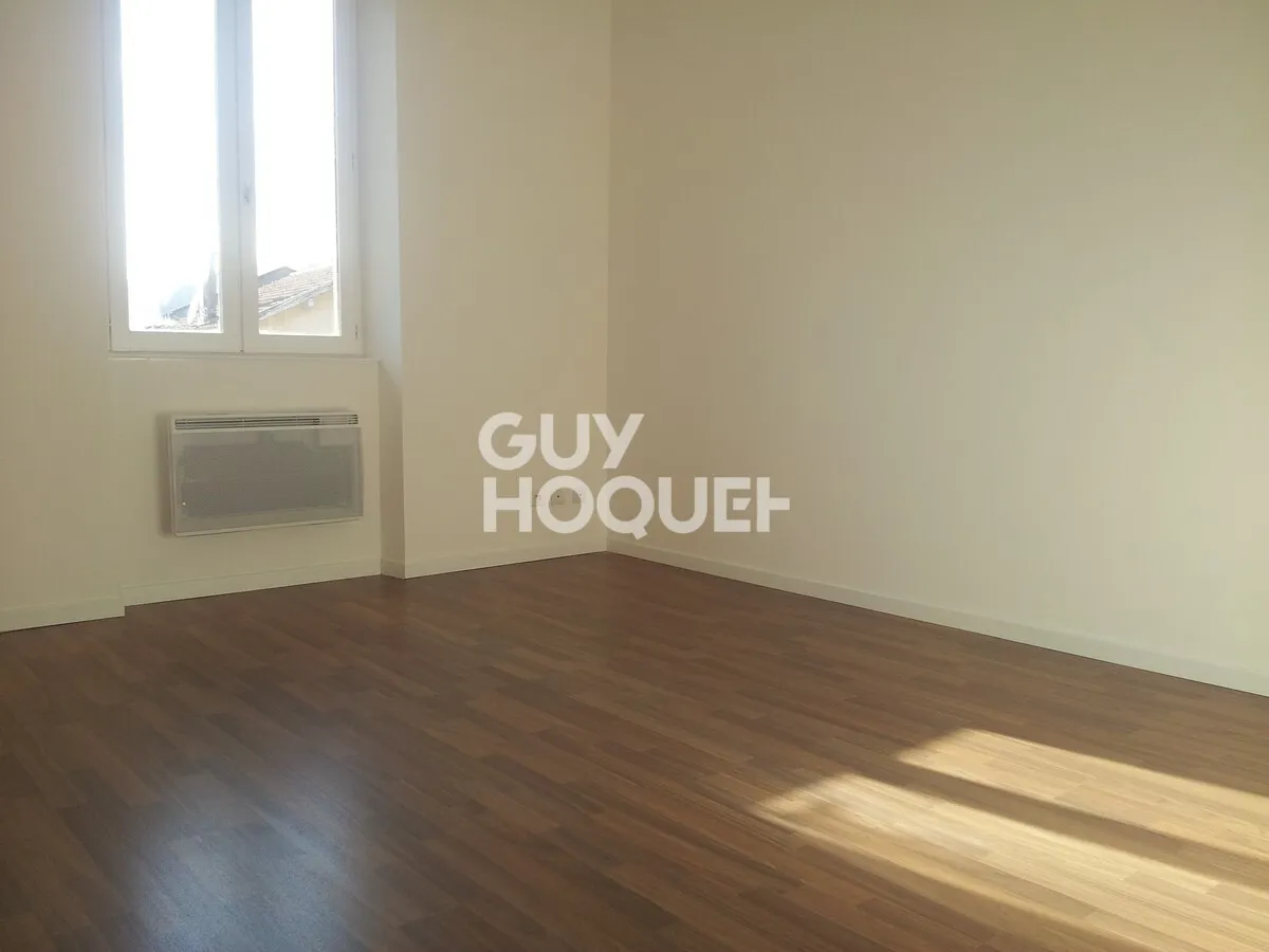 Immeuble à vendre de 240 m² - Photo 1