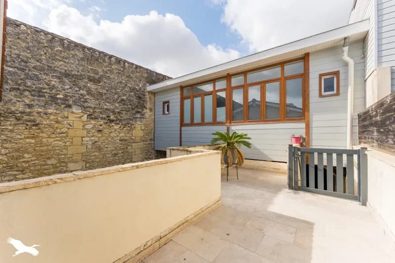 Immeuble 310 m² - Photo 1