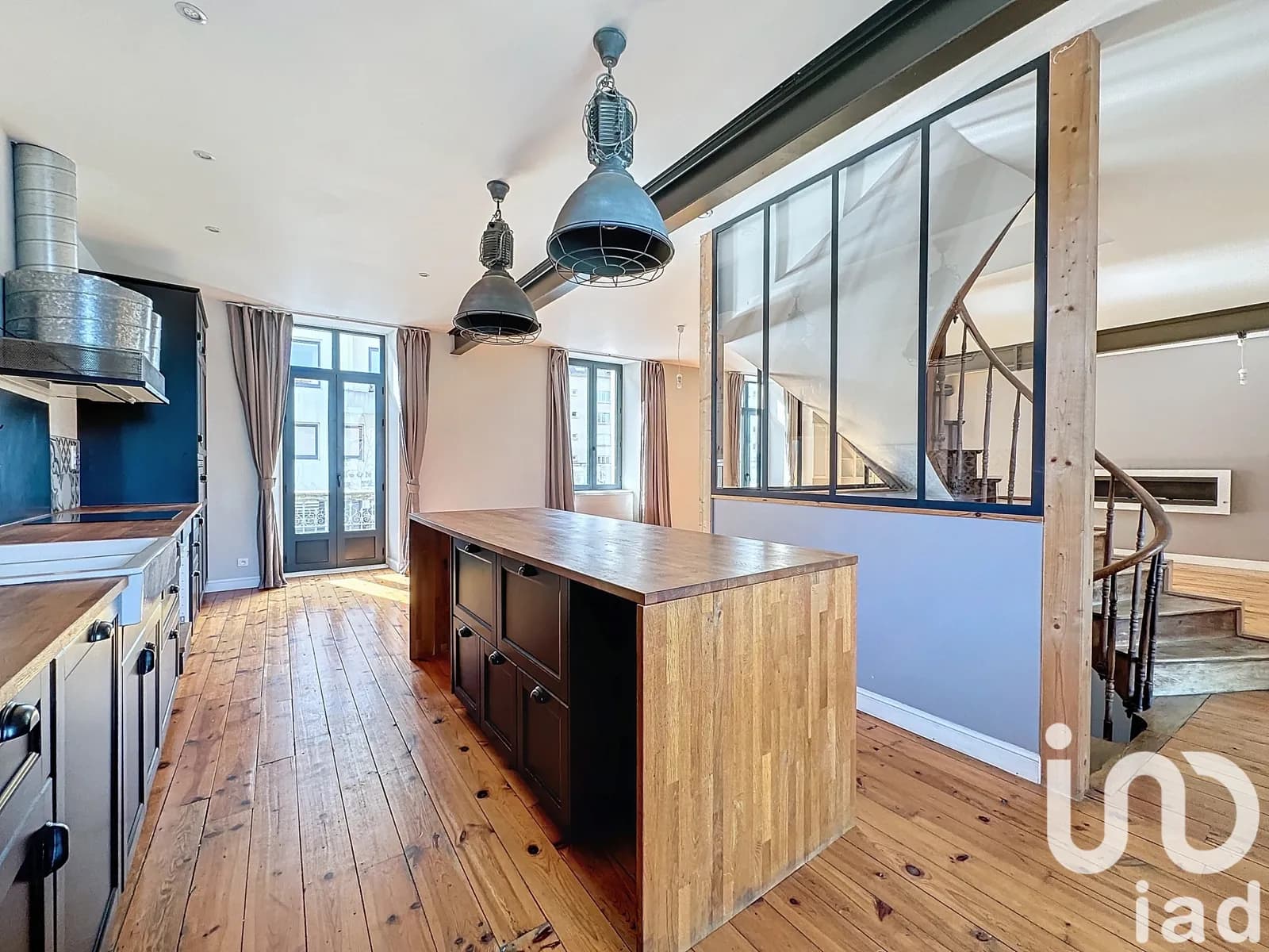 Immeuble 177 m² - Photo 1