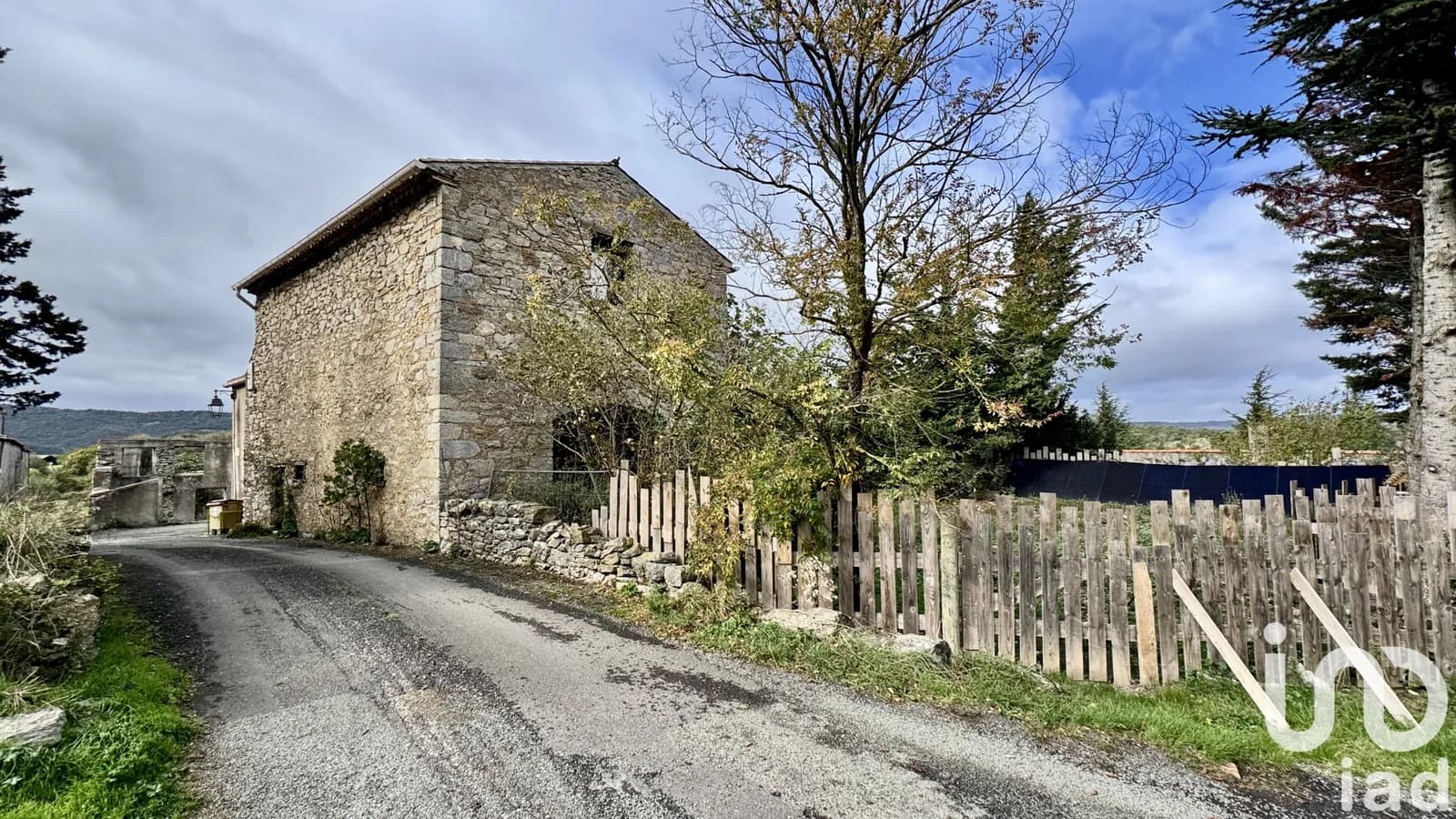 Immeuble 248 m² - Photo 1