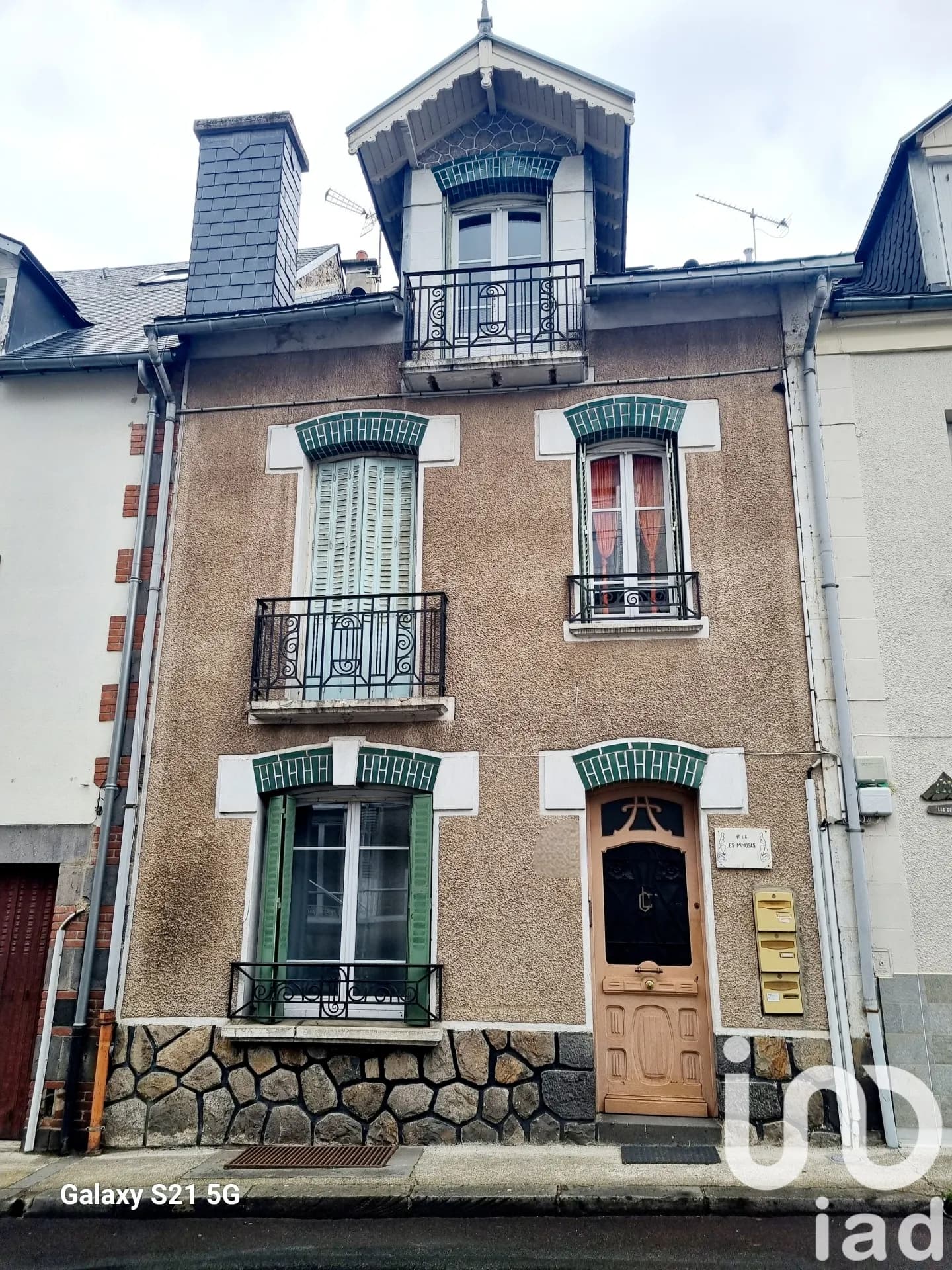 Immeuble 130 m² - Photo 1