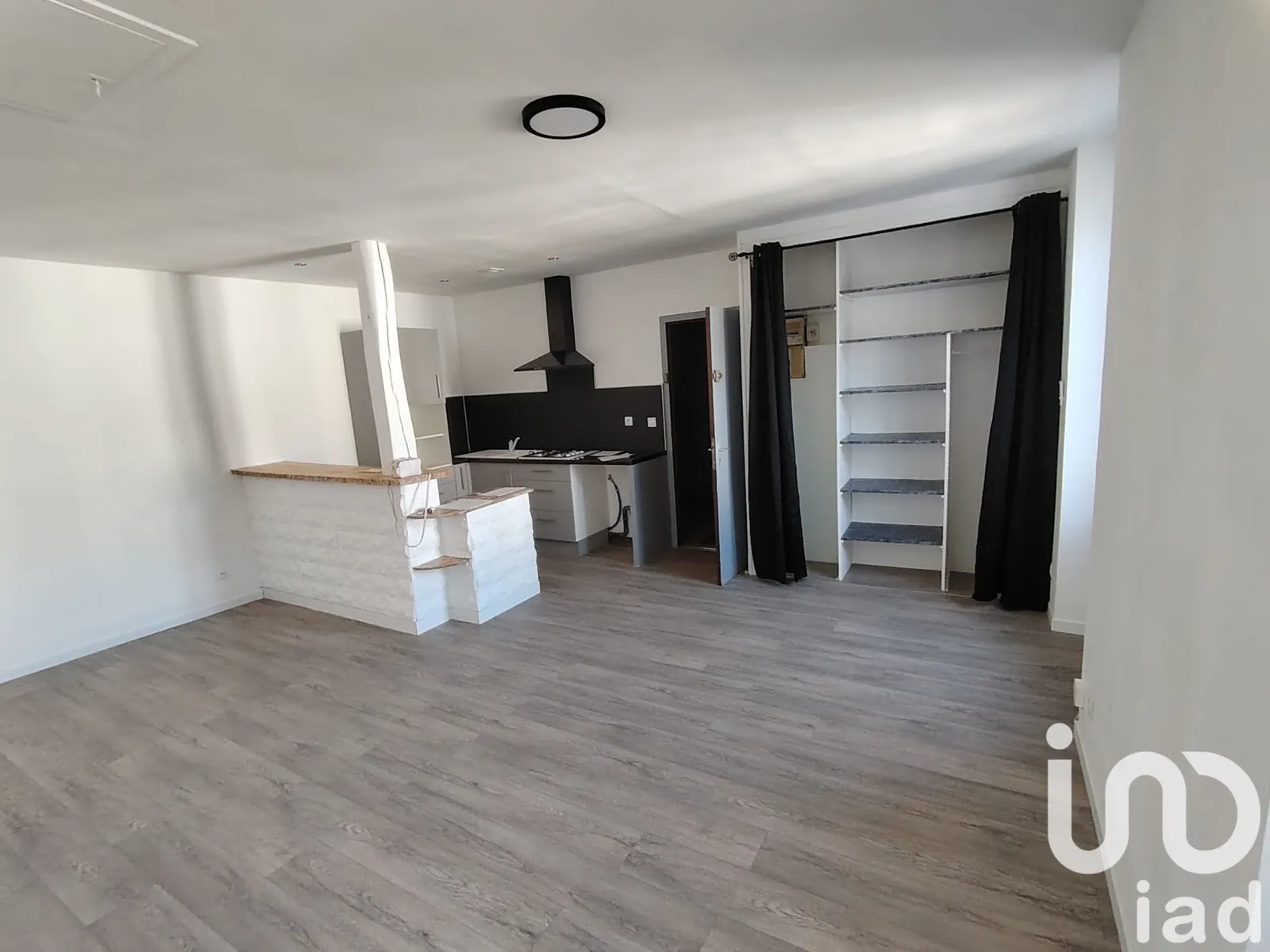 Immeuble 93 m² - Photo 1