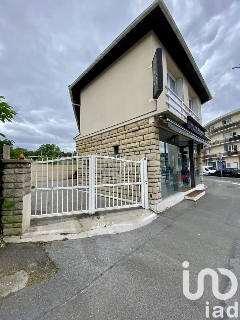 Immeuble 156 m² - Photo 1